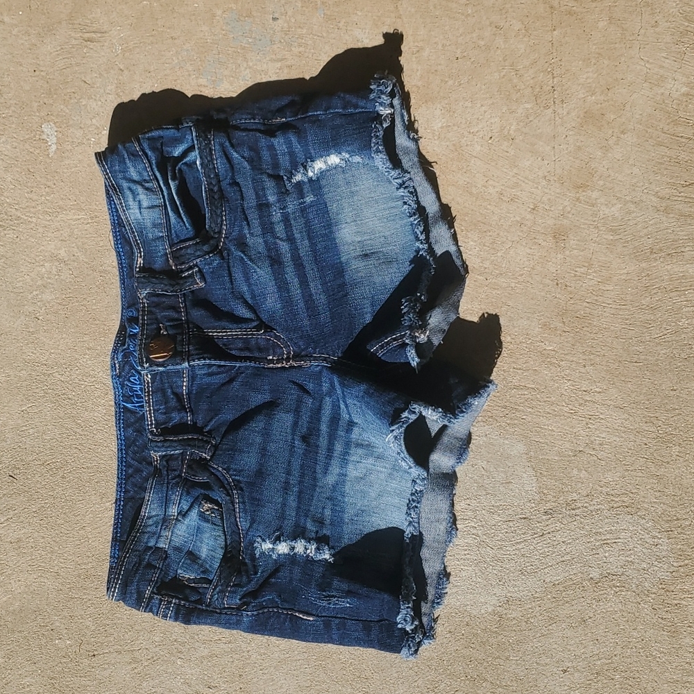 Ariya Jeans Womens Low Rise Jean Cut Off Shorts